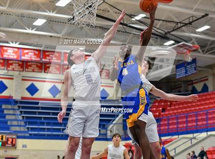 Thumbnail 2 in La Vega vs. Georgetown (Midway MT Rice Tournament) photogallery.