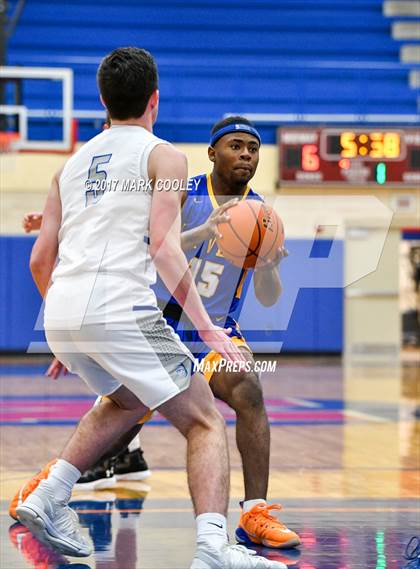 Thumbnail 3 in La Vega vs. Georgetown (Midway MT Rice Tournament) photogallery.