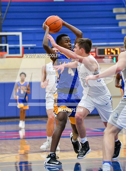 Thumbnail 1 in La Vega vs. Georgetown (Midway MT Rice Tournament) photogallery.