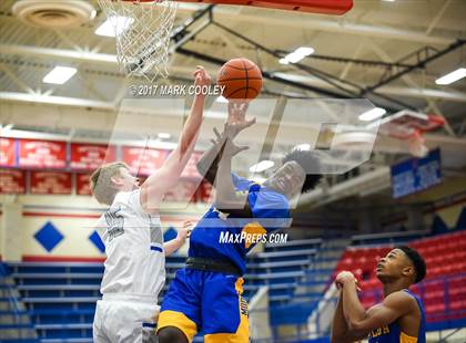Thumbnail 1 in La Vega vs. Georgetown (Midway MT Rice Tournament) photogallery.