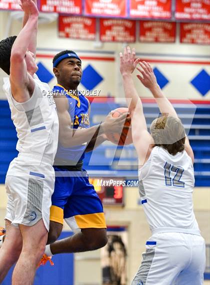 Thumbnail 1 in La Vega vs. Georgetown (Midway MT Rice Tournament) photogallery.
