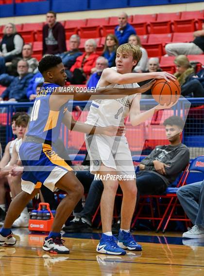 Thumbnail 3 in La Vega vs. Georgetown (Midway MT Rice Tournament) photogallery.