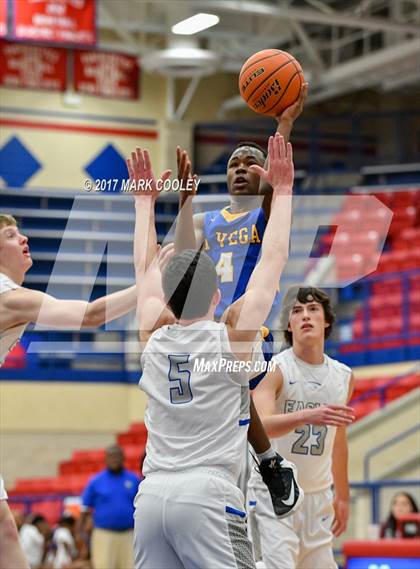 Thumbnail 2 in La Vega vs. Georgetown (Midway MT Rice Tournament) photogallery.