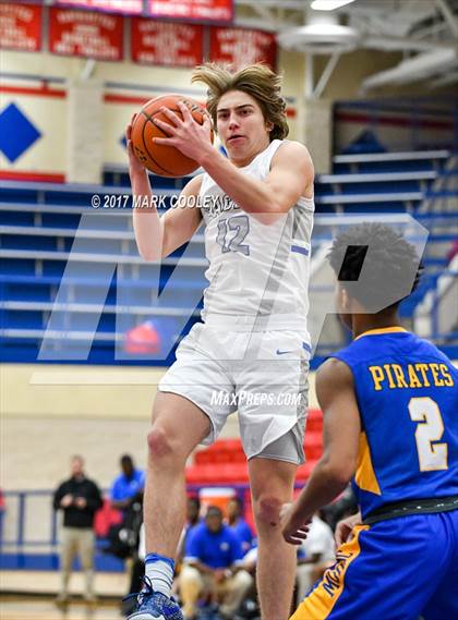 Thumbnail 2 in La Vega vs. Georgetown (Midway MT Rice Tournament) photogallery.
