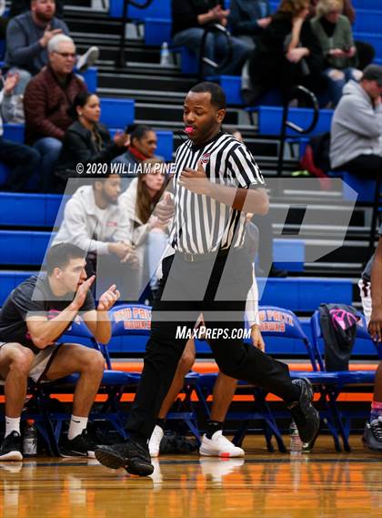 Thumbnail 3 in Kingston vs. Bethlehem Central (Officials vs Cancer Tournament) photogallery.
