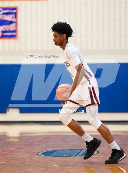 Thumbnail 1 in Kingston vs. Bethlehem Central (Officials vs Cancer Tournament) photogallery.