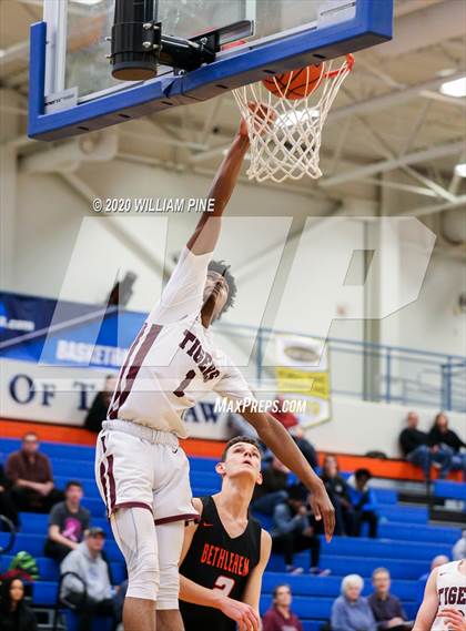 Thumbnail 1 in Kingston vs. Bethlehem Central (Officials vs Cancer Tournament) photogallery.
