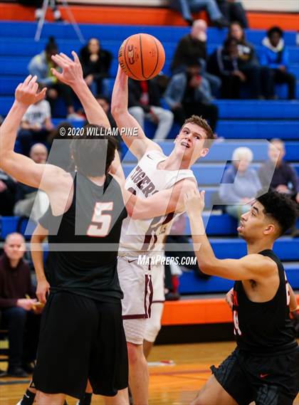 Thumbnail 1 in Kingston vs. Bethlehem Central (Officials vs Cancer Tournament) photogallery.