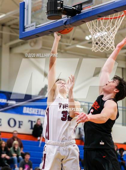 Thumbnail 3 in Kingston vs. Bethlehem Central (Officials vs Cancer Tournament) photogallery.
