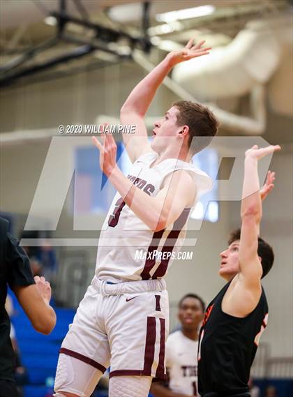 Thumbnail 1 in Kingston vs. Bethlehem Central (Officials vs Cancer Tournament) photogallery.