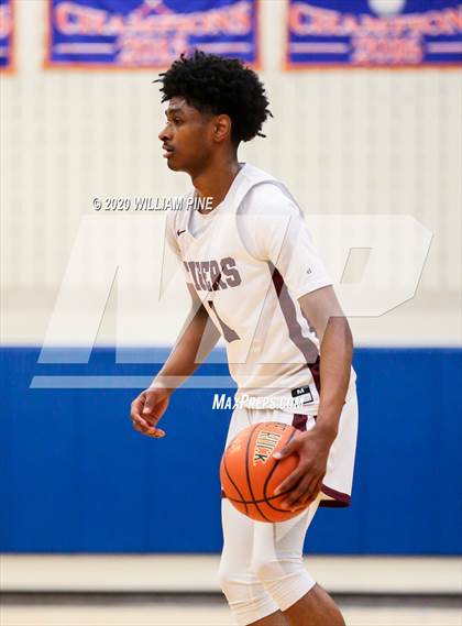 Thumbnail 1 in Kingston vs. Bethlehem Central (Officials vs Cancer Tournament) photogallery.