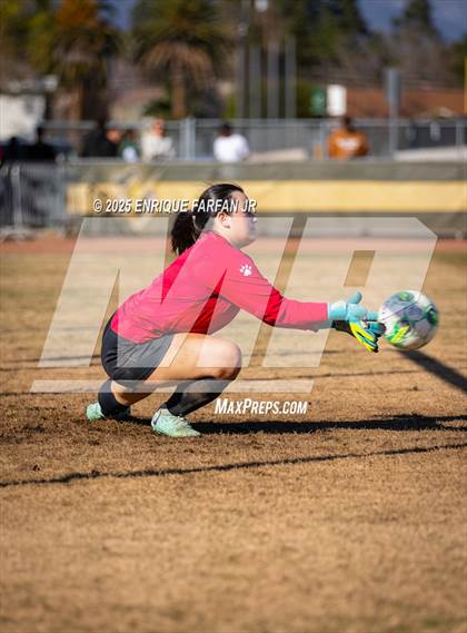 Thumbnail 1 in Edison vs. Ontario Christian (CIF SS D1 Round 2) photogallery.