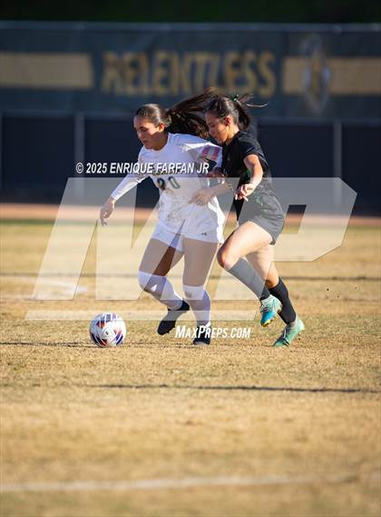 Thumbnail 2 in Edison vs. Ontario Christian (CIF SS D1 Round 2) photogallery.