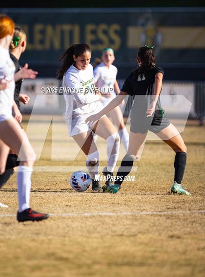 Thumbnail 3 in Edison vs. Ontario Christian (CIF SS D1 Round 2) photogallery.