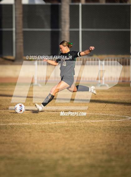 Thumbnail 3 in Edison vs. Ontario Christian (CIF SS D1 Round 2) photogallery.