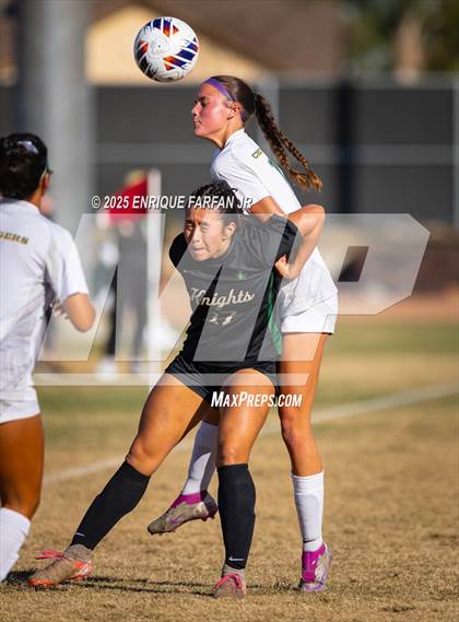 Thumbnail 2 in Edison vs. Ontario Christian (CIF SS D1 Round 2) photogallery.