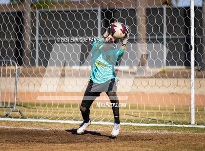 Thumbnail 1 in Edison vs. Ontario Christian (CIF SS D1 Round 2) photogallery.