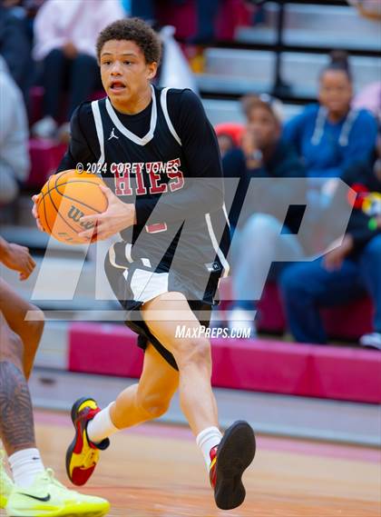 Thumbnail 2 in Newton vs Holy Innocents Episcopal (Hard In The Paint Classic) photogallery.