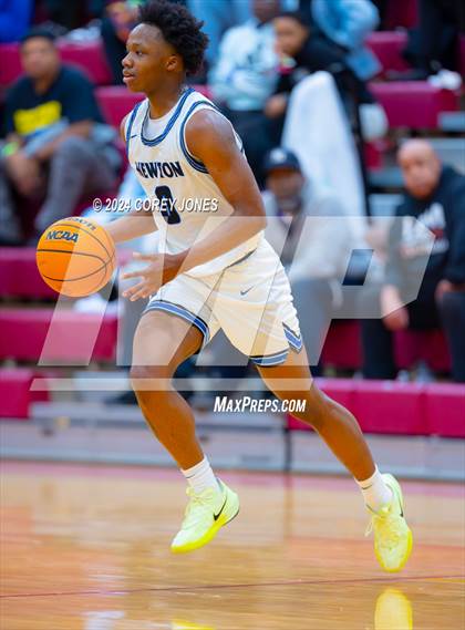 Thumbnail 1 in Newton vs Holy Innocents Episcopal (Hard In The Paint Classic) photogallery.