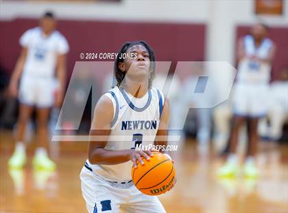 Thumbnail 2 in Newton vs Holy Innocents Episcopal (Hard In The Paint Classic) photogallery.