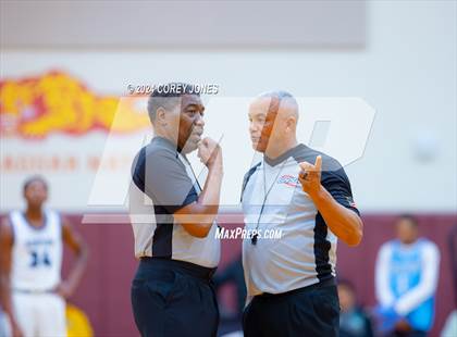 Thumbnail 3 in Newton vs Holy Innocents Episcopal (Hard In The Paint Classic) photogallery.