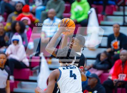 Thumbnail 2 in Newton vs Holy Innocents Episcopal (Hard In The Paint Classic) photogallery.