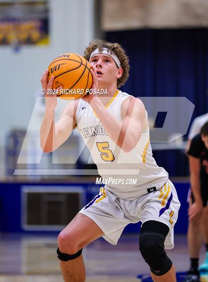 Thumbnail 1 in Lemoore vs. Selma photogallery.