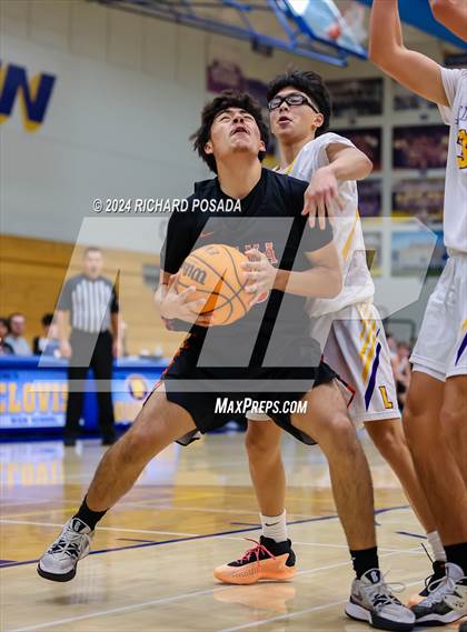 Thumbnail 2 in Lemoore vs. Selma photogallery.