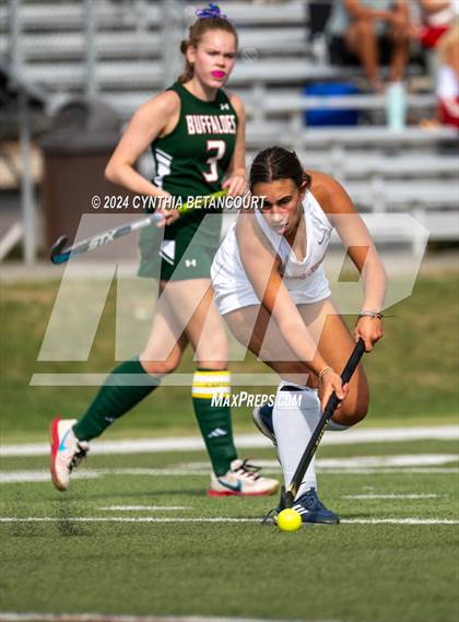 Thumbnail 2 in Regis Jesuit vs Smoky Hill photogallery.