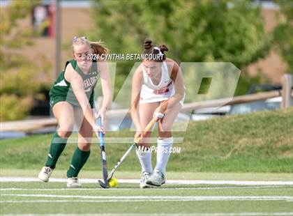 Thumbnail 2 in Regis Jesuit vs Smoky Hill photogallery.
