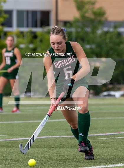 Thumbnail 3 in Regis Jesuit vs Smoky Hill photogallery.