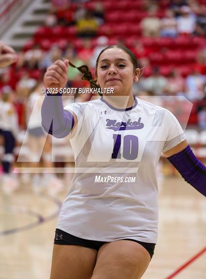 Thumbnail 2 in Merkel @ Jim Ned photogallery.