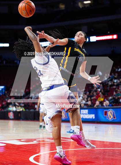 Thumbnail 3 in Bellevue West vs. Bellevue East (NSAA Class A Quarterfinal) photogallery.