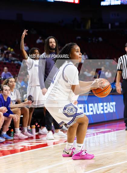 Thumbnail 3 in Bellevue West vs. Bellevue East (NSAA Class A Quarterfinal) photogallery.