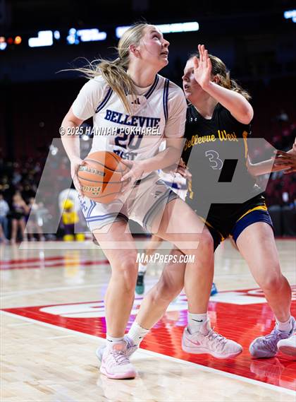 Thumbnail 2 in Bellevue West vs. Bellevue East (NSAA Class A Quarterfinal) photogallery.