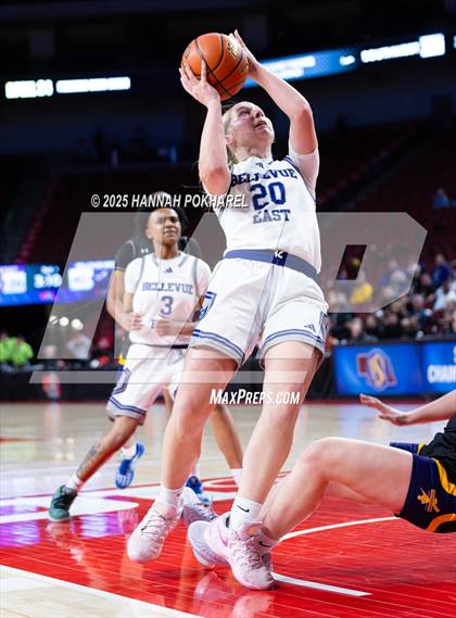 Thumbnail 3 in Bellevue West vs. Bellevue East (NSAA Class A Quarterfinal) photogallery.