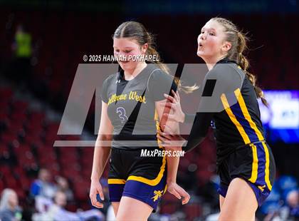 Thumbnail 1 in Bellevue West vs. Bellevue East (NSAA Class A Quarterfinal) photogallery.