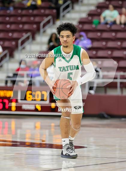 Thumbnail 2 in Chisum @ Tatum (UIL 3A Regional Semi-finals) photogallery.