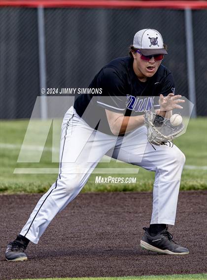 Thumbnail 1 in Marion vs. Mascoutah (Class 3A Sectional Semifinals) photogallery.