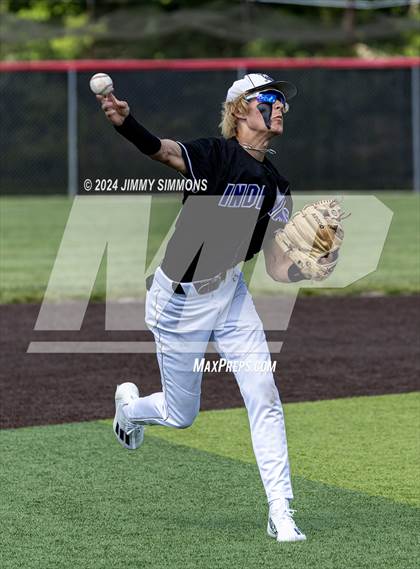 Thumbnail 2 in Marion vs. Mascoutah (Class 3A Sectional Semifinals) photogallery.