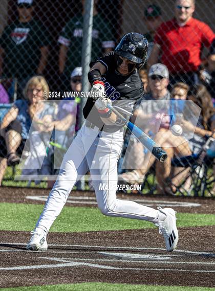 Thumbnail 1 in Marion vs. Mascoutah (Class 3A Sectional Semifinals) photogallery.
