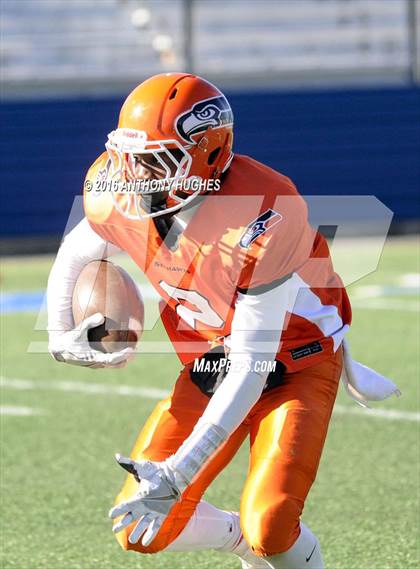 Thumbnail 3 in Elmont Memorial vs. Carey (Section 8 Conference II Semifinal) photogallery.