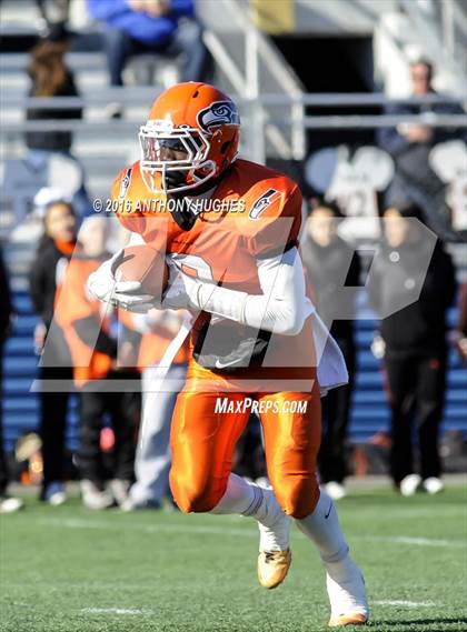 Thumbnail 2 in Elmont Memorial vs. Carey (Section 8 Conference II Semifinal) photogallery.