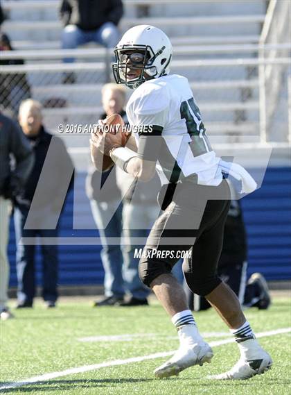 Thumbnail 3 in Elmont Memorial vs. Carey (Section 8 Conference II Semifinal) photogallery.