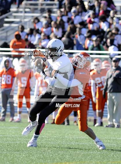 Thumbnail 3 in Elmont Memorial vs. Carey (Section 8 Conference II Semifinal) photogallery.
