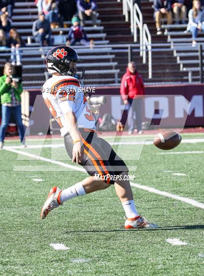 Thumbnail 1 in Beverly @ Concord-Carlisle (MIAA Division 3 North Quarterfinal) photogallery.