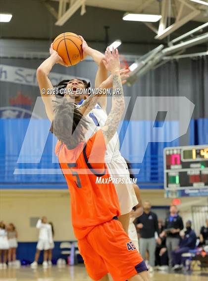 Thumbnail 1 in Blackman @ LaVergne photogallery.