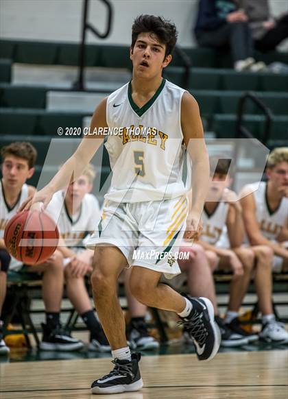 Thumbnail 2 in Woodgrove @ Loudoun Valley photogallery.