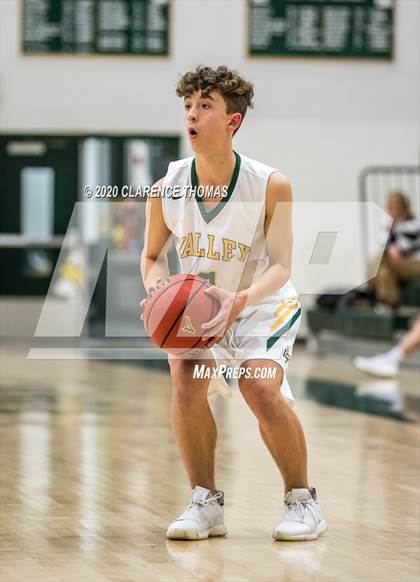 Thumbnail 3 in Woodgrove @ Loudoun Valley photogallery.