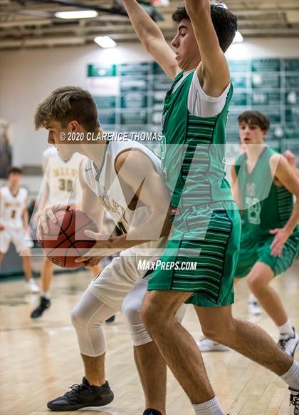 Thumbnail 1 in Woodgrove @ Loudoun Valley photogallery.